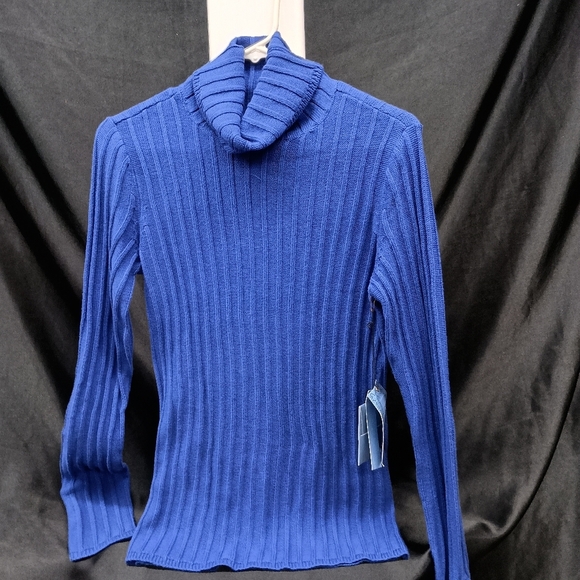 Blue Ribbed Liz Claibourne Turtleneck Sweater - Picture 1 of 17